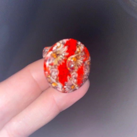Round oversize Resin Lucite Floral Pattern with Gold Glitter Foil 17-19mm top - Picture 5 of 8